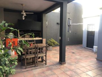 Casa en venta en Ramos Mejia Sur
