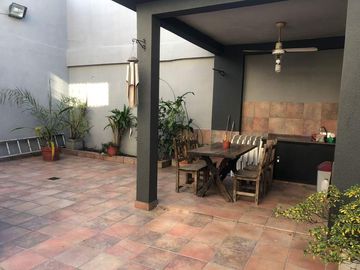 Casa en venta en Ramos Mejia Sur