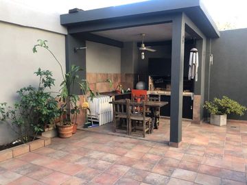Casa en venta en Ramos Mejia Sur