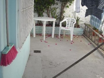Muy linda casa 3 amb mas depto 2 amb. Excelente estado ISIDRO CASANOVA