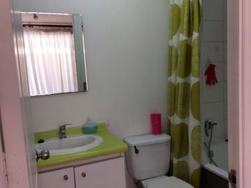 Vendo casa en Villa Estación Nos, muy cerca de metro tren