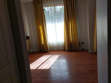Vendo casa en Villa Estación Nos, muy cerca de metro tren