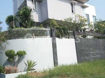 Di Jual Rumah di Duta Garden