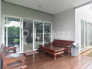 Di Jual Rumah di Duta Garden