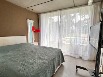 Casa con Pileta. Ubicada en el Nuevo Barrio Alamos, PINAMAR