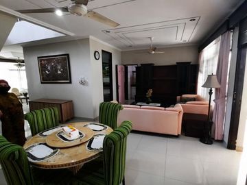DI SEWA RUMAH LOKASI VILLA SAWO CIPETE UTARA KEBAYORAN BARU JAKARTA SELATAN
