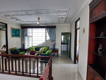 DI SEWA RUMAH LOKASI VILLA SAWO CIPETE UTARA KEBAYORAN BARU JAKARTA SELATAN