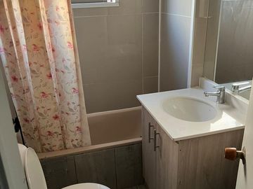 Arriendo Departamento amoblado 2D 2B a pasos Av Perú