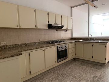 CASA ARRIENDO CAOBOS