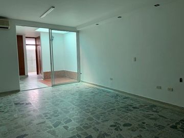 CASA ARRIENDO CAOBOS