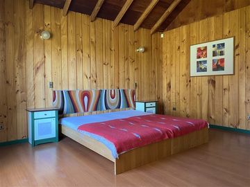 CASA EN CENTRO DE PUCÓN HABITACIONAL-COMERCIAL