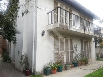 Casa en Venta en Monseñor Edwards / Av. Fco. Bilbao