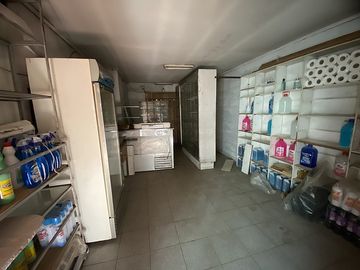 2 CASAS UNIDAS CON LOCAL COMERCIAL