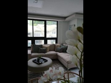3-PARKING 4-BEDROOM OWN DRIVEWAY BRGY HORSE SHOE
