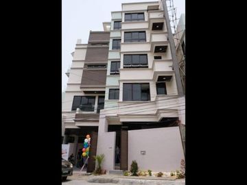 3-PARKING 4-BEDROOM OWN DRIVEWAY BRGY HORSE SHOE