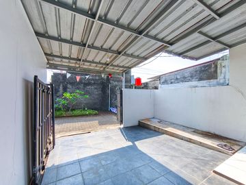 Rumah SHM Hadap Selatan 15 Mnt ke Stasiun Citayam Siap KPR J-48714
