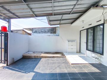 Rumah SHM Hadap Selatan 15 Mnt ke Stasiun Citayam Siap KPR J-48714