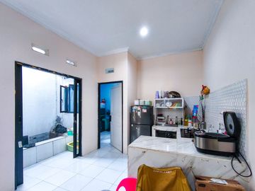 Rumah SHM Hadap Selatan 15 Mnt ke Stasiun Citayam Siap KPR J-48714