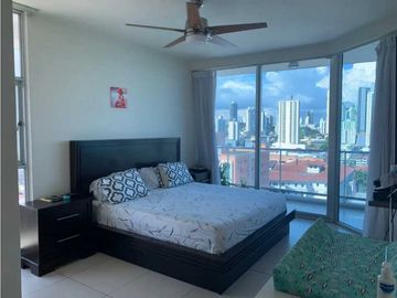 Se Vende Lujoso Apartamento en Avenida Balboa