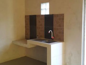 Rumah di Perum Gunung Anyar One Gate System Umsse
