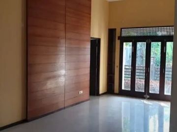 Rumah Mewah Plus Kolam Renang Di Dau Malang