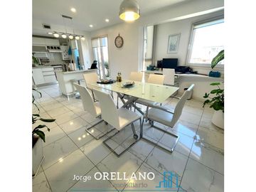 VENTA DE EXCLUSIVO PISO DE CATEGORIA FRENTE AL MAR EN BAHIA VARESE