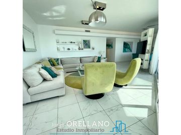 VENTA DE EXCLUSIVO PISO DE CATEGORIA FRENTE AL MAR EN BAHIA VARESE