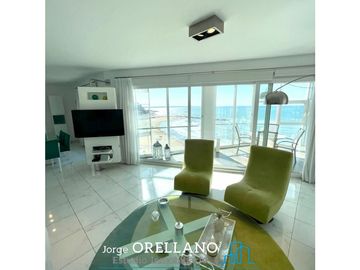 VENTA DE EXCLUSIVO PISO DE CATEGORIA FRENTE AL MAR EN BAHIA VARESE