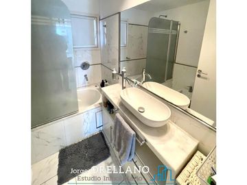 VENTA DE EXCLUSIVO PISO DE CATEGORIA FRENTE AL MAR EN BAHIA VARESE