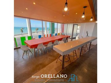 VENTA DE EXCLUSIVO PISO DE CATEGORIA FRENTE AL MAR EN BAHIA VARESE