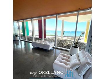 VENTA DE EXCLUSIVO PISO DE CATEGORIA FRENTE AL MAR EN BAHIA VARESE