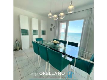 VENTA DE EXCLUSIVO PISO DE CATEGORIA FRENTE AL MAR EN BAHIA VARESE