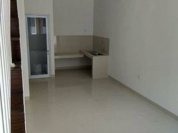 Promo Rumah Siap Huni 2 lantai dekat Meruya Joglo di Cipadu