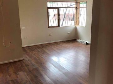 Casa en Venta en A pasos de Comisaria y centro Quilpué