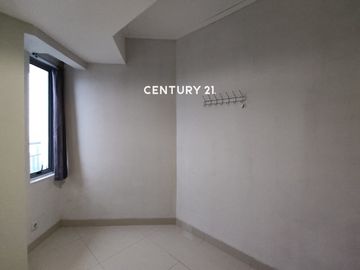 Apartment 2 BR Semi Furnished Di Jakarta Utara DL 18784