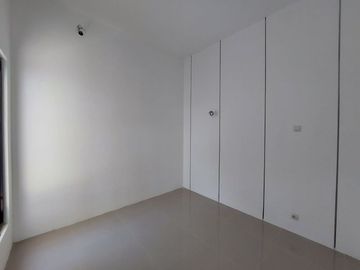Rumah Modern 300 Jutaan Fasilitas Pool Di Yogyakarta