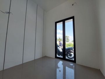 Rumah Modern 300 Jutaan Fasilitas Pool Di Yogyakarta