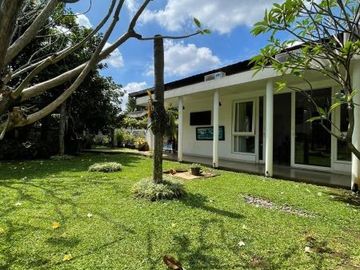 DIJUAL RUMAH di Jl KEMANG UTARA, JAKSEL