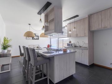 Venta de casa nueva de 3 recámaras, 153 m2, alberca en condominio,  Xochitepec, Mor.