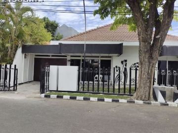 Rumah di Manyar Tirtomoyo Listrik: 1300