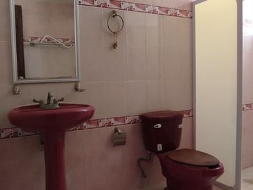 Casa en Venta en Garcia Gineres de 5 Recamaras