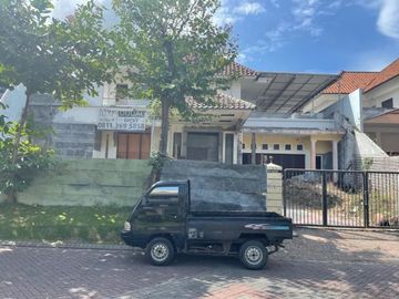 Dijual Rumah hitung tanah Graha Family , Surabaya Barat