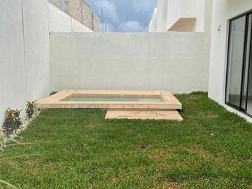 CASA EN TIXCACAL AL PONIENTE DE MÉRIDA, YUCATÁN