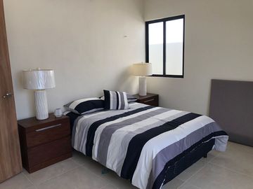 CASA EN TIXCACAL AL PONIENTE DE MÉRIDA, YUCATÁN
