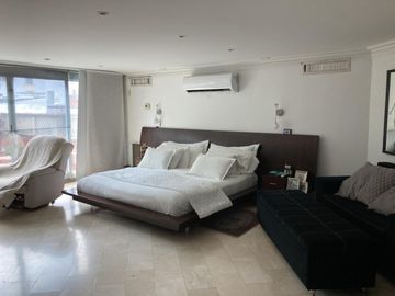 casa en arriendo/venta en riomar. Cod V100536