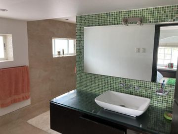 casa en arriendo/venta en riomar. Cod V100536