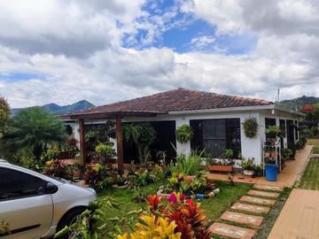 finca en venta en borrero ayerbe. Cod V15571