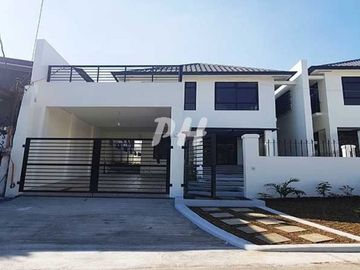 Modern House and Lot in East Fairview For Sale near Regalado Ave PH1136