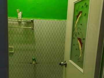 Rumah Second 1 Lnt, LT 196 m&sup2;, Rp 650 Juta, di Tapos, Depok.
