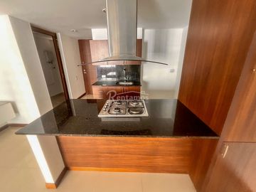apartamento en arriendo en el poblado. Cod A777315